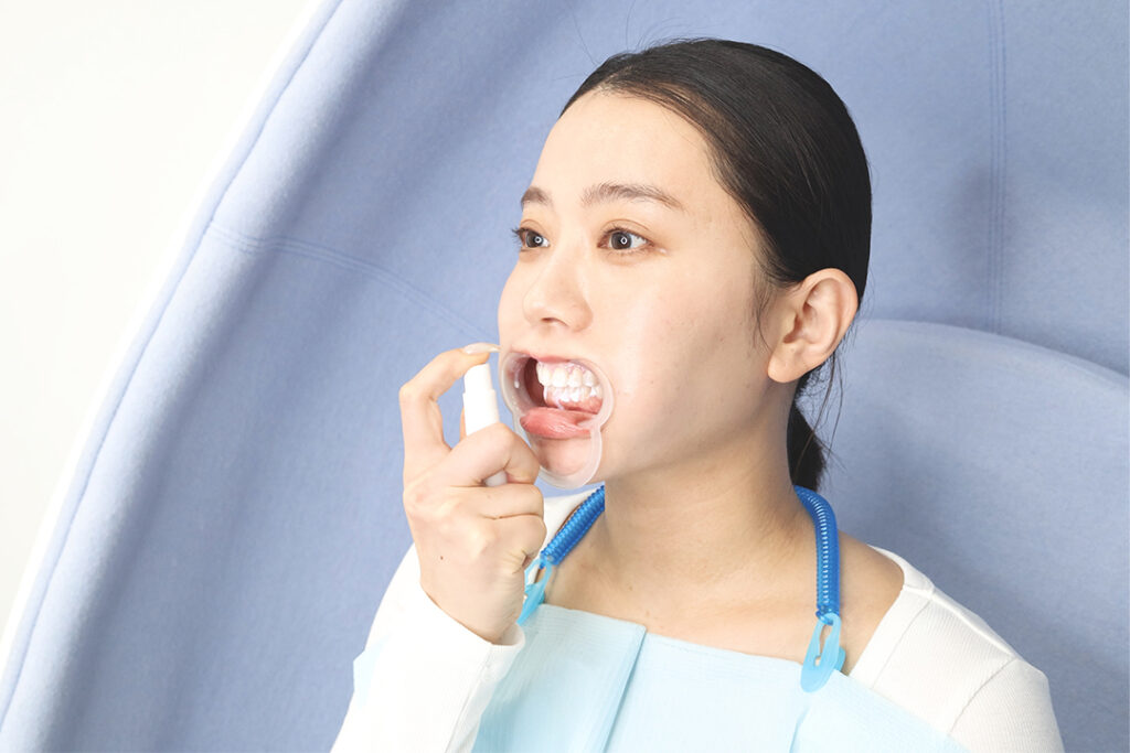 溶液の塗布